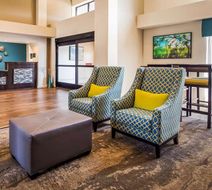 Best Western Yadkin Valley Inn & Suites Lobby