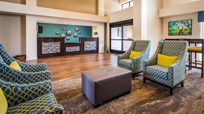 <b>Best Western Yadkin Valley Inn & Suites Lobby</b>. Images powered by <a href="https://iceportal.shijigroup.com/" title="IcePortal" target="_blank">IcePortal</a>.