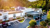 Best Western Yadkin Valley Inn & Suites Exterior