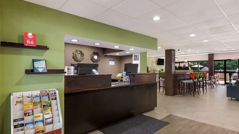 <b>Best Western Albemarle Inn Lobby</b>. Images powered by <a href="https://iceportal.shijigroup.com/" title="IcePortal" target="_blank">IcePortal</a>.