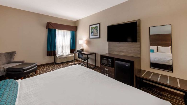 <b>Best Western Albemarle Inn Room</b>. Images powered by <a href="https://iceportal.shijigroup.com/" title="IcePortal" target="_blank">IcePortal</a>.