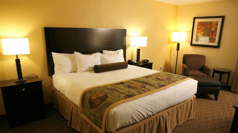 <b>Best Western Plus Goldsboro Room</b>. Images powered by <a href="https://iceportal.shijigroup.com/" title="IcePortal" target="_blank">IcePortal</a>.