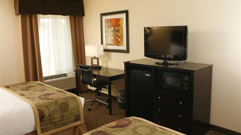 <b>Best Western Plus Goldsboro Room</b>. Images powered by <a href="https://iceportal.shijigroup.com/" title="IcePortal" target="_blank">IcePortal</a>.