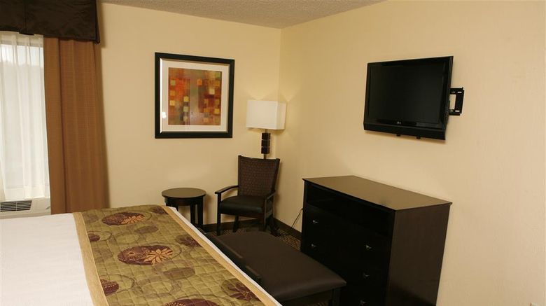 <b>Best Western Plus Goldsboro Suite</b>. Images powered by <a href="https://iceportal.shijigroup.com/" title="IcePortal" target="_blank">IcePortal</a>.