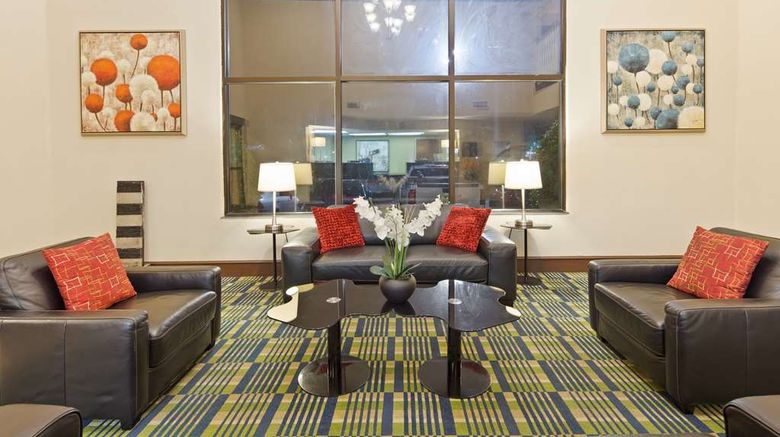 <b>SureStay Plus Hotel By BW Roanoke Rapids Lobby</b>. Images powered by <a href="https://iceportal.shijigroup.com/" title="IcePortal" target="_blank">IcePortal</a>.