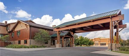 Best Western Plus Kelly Inn & Suites Exterior