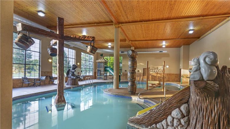 <b>Best Western Plus Kelly Inn & Suites Pool</b>. Images powered by <a href="https://iceportal.shijigroup.com/" title="IcePortal" target="_blank">IcePortal</a>.