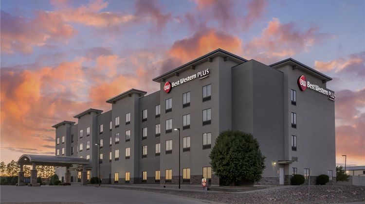 Best Western Plus Williston Hotel/Stes Exterior