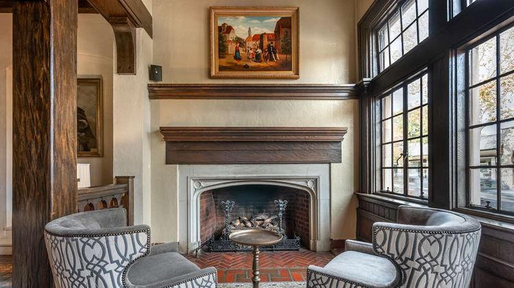 Best Western Premier Mariemont Inn Lobby