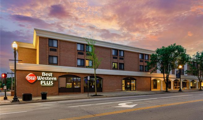 Best Western Wooster Hotel Exterior