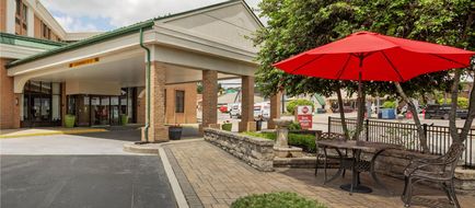 Best Western Wooster Hotel Exterior