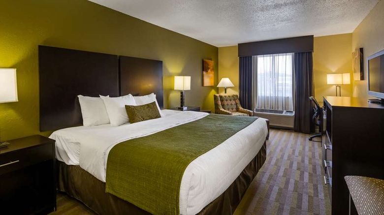 <b>Best Western Norwalk Room</b>. Images powered by <a href="https://iceportal.shijigroup.com/" title="IcePortal" target="_blank">IcePortal</a>.