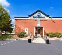 Best Western Adena Inn Exterior