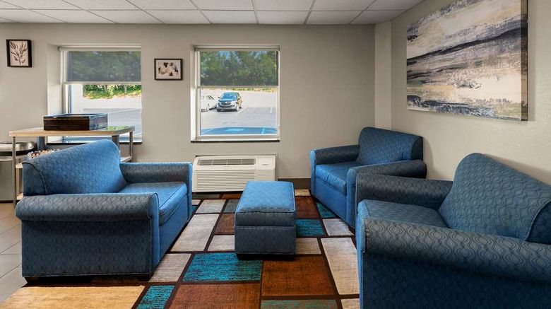 <b>Best Western Adena Inn Lobby</b>. Images powered by <a href="https://iceportal.shijigroup.com/" title="IcePortal" target="_blank">IcePortal</a>.
