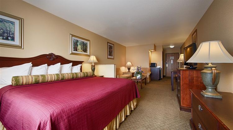 Best Western Penn-Ohio Inn & Suites Room