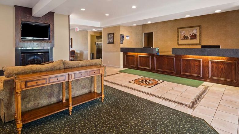 <b>Best Western Penn-Ohio Inn & Suites Lobby</b>. Images powered by <a href="https://iceportal.shijigroup.com/" title="IcePortal" target="_blank">IcePortal</a>.