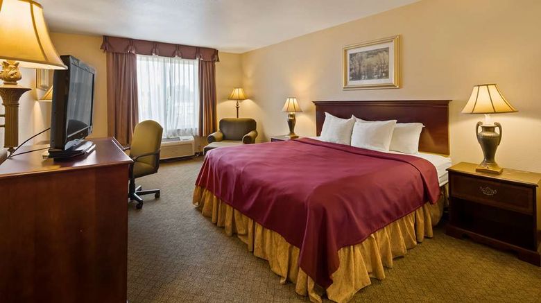 <b>Best Western Penn-Ohio Inn & Suites Room</b>. Images powered by <a href="https://iceportal.shijigroup.com/" title="IcePortal" target="_blank">IcePortal</a>.
