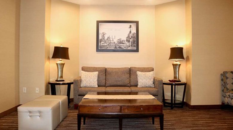 <b>Best Western Fostoria Inn & Suites Lobby</b>. Images powered by <a href="https://iceportal.shijigroup.com/" title="IcePortal" target="_blank">IcePortal</a>.