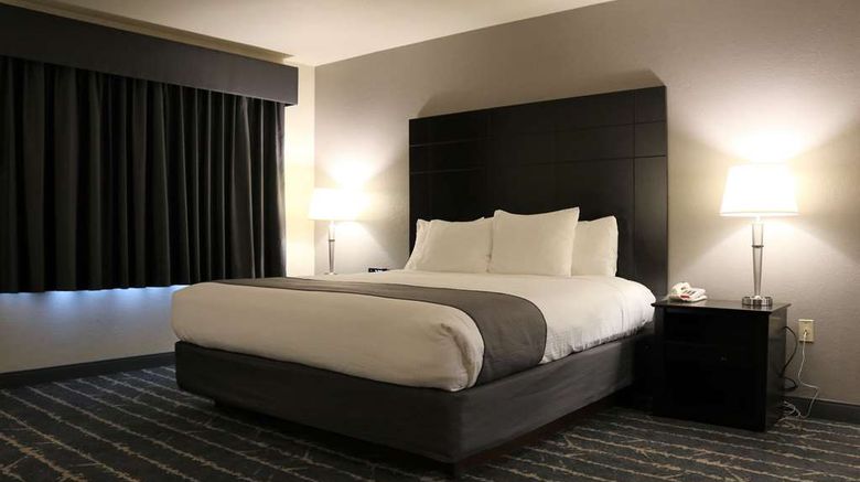 <b>Best Western Fostoria Inn & Suites Suite</b>. Images powered by <a href="https://iceportal.shijigroup.com/" title="IcePortal" target="_blank">IcePortal</a>.