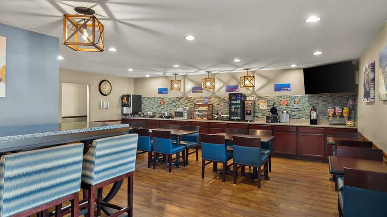 <b>Best Western Lakewood Inn Restaurant</b>. Images powered by <a href="https://iceportal.shijigroup.com/" title="IcePortal" target="_blank">IcePortal</a>.