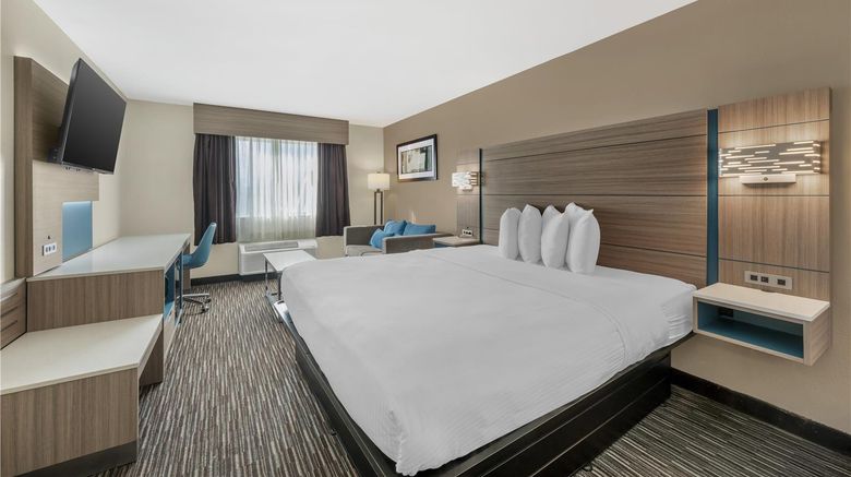 <b>Best Western Port Columbus Room</b>. Images powered by <a href="https://iceportal.shijigroup.com/" title="IcePortal" target="_blank">IcePortal</a>.