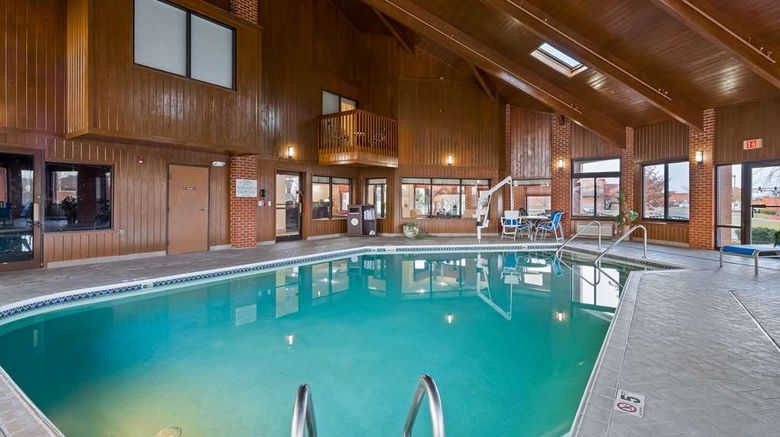 <b>Best Western Plus Canal Winchester Inn Pool</b>. Images powered by <a href="https://iceportal.shijigroup.com/" title="IcePortal" target="_blank">IcePortal</a>.