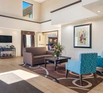 Best Western Dutch Valley Inn Lobby