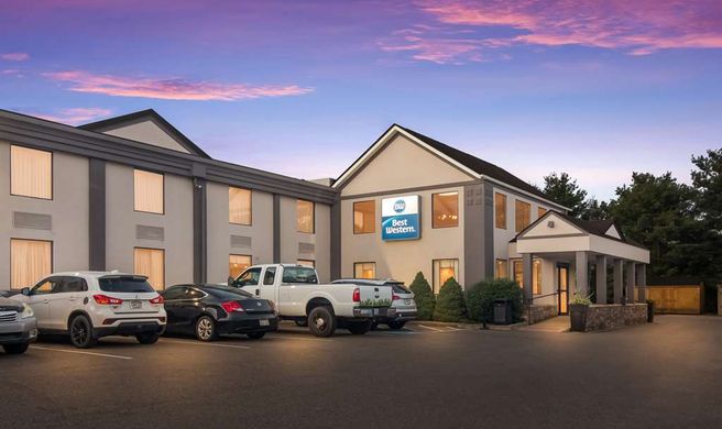 Best Western Dutch Valley Inn Exterior