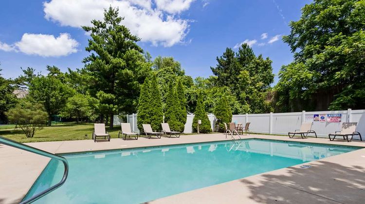 Best Western Plus Hannaford Inn & Suites Pool