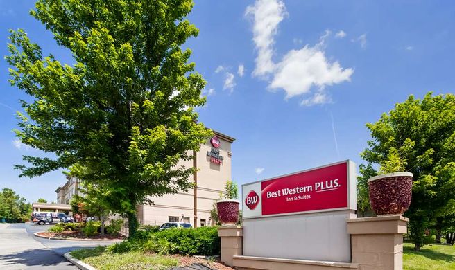 Best Western Plus Hannaford Inn & Suites Exterior