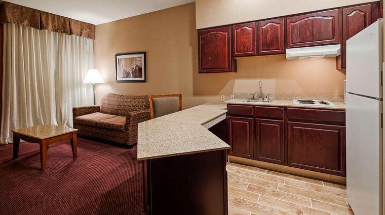 <b>Best Western Plus Hannaford Inn & Suites Room</b>. Images powered by <a href="https://iceportal.shijigroup.com/" title="IcePortal" target="_blank">IcePortal</a>.