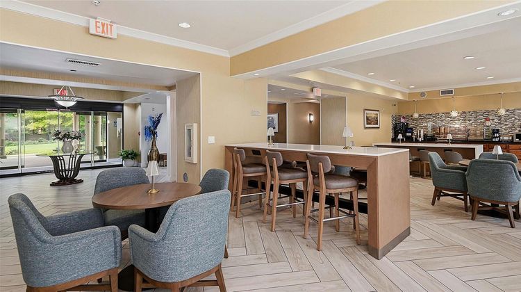 Best Western Plus Hannaford Inn & Suites Restaurant