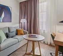 Best Western Plus Hannaford Inn & Suites Room