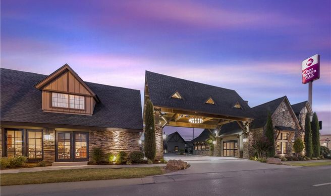 Best Western Plus Weatherford Exterior