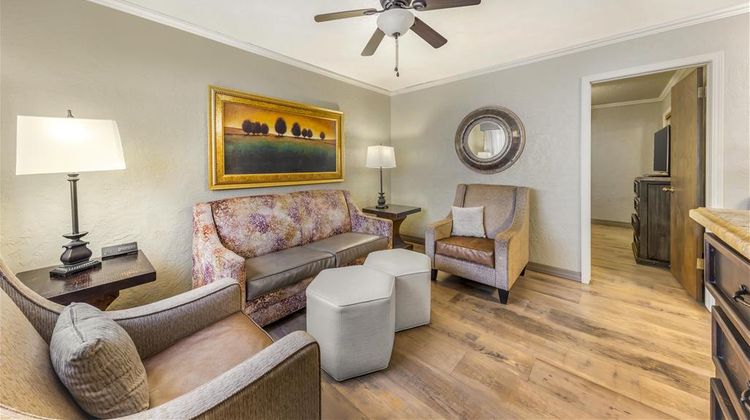 Best Western Plus Weatherford Suite