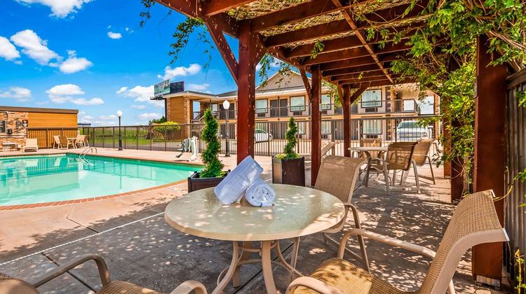 Best Western El Reno Pool