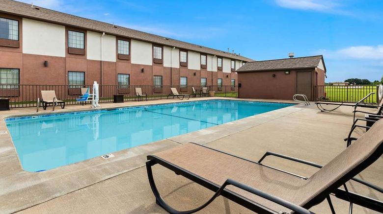 <b>Best Western Okmulgee Pool</b>. Images powered by <a href="https://iceportal.shijigroup.com/" title="IcePortal" target="_blank">IcePortal</a>.