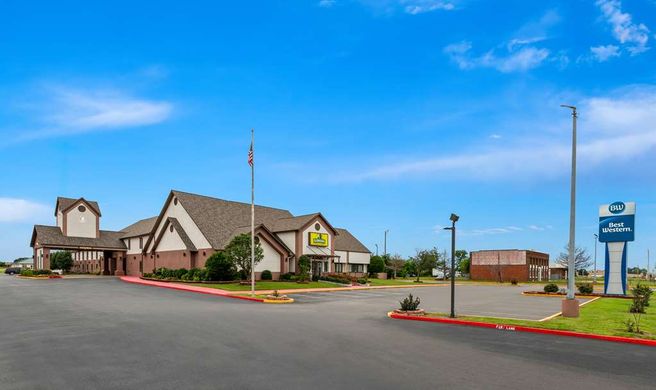 Best Western Okmulgee Exterior