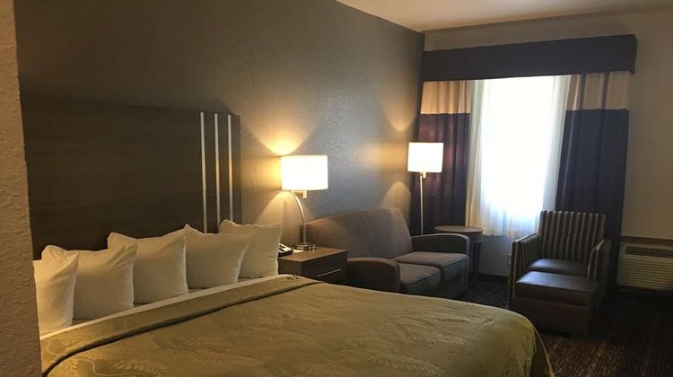 SureStay Plus by Best Western Edmond Room