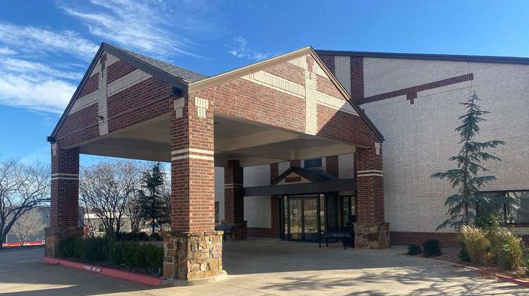 SureStay Plus by Best Western Edmond Exterior