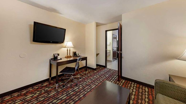 <b>Best Western Greentree Inn & Suites Suite</b>. Images powered by <a href="https://iceportal.shijigroup.com/" title="IcePortal" target="_blank">IcePortal</a>.