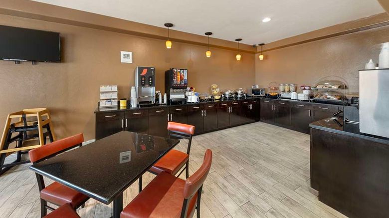 <b>Best Western Greentree Inn & Suites Restaurant</b>. Images powered by <a href="https://iceportal.shijigroup.com/" title="IcePortal" target="_blank">IcePortal</a>.