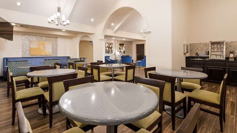 <b>Best Western Plus Tulsa Inn & Suites Restaurant</b>. Images powered by <a href="https://iceportal.shijigroup.com/" title="IcePortal" target="_blank">IcePortal</a>.
