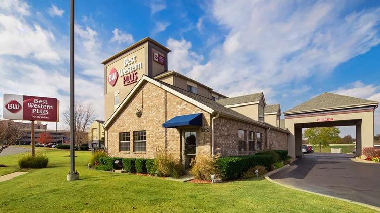 Best Western Plus Tulsa Inn & Suites Exterior