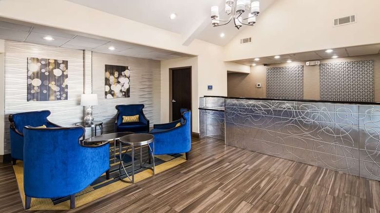 <b>Best Western Plus Tulsa Inn & Suites Lobby</b>. Images powered by <a href="https://iceportal.shijigroup.com/" title="IcePortal" target="_blank">IcePortal</a>.