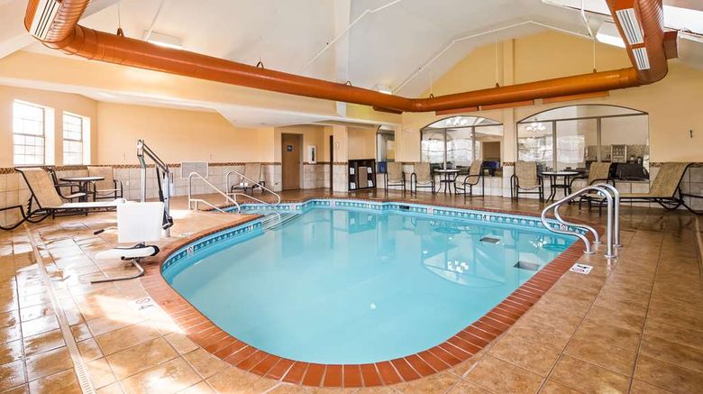 <b>Best Western Plus Tulsa Inn & Suites Pool</b>. Images powered by <a href="https://iceportal.shijigroup.com/" title="IcePortal" target="_blank">IcePortal</a>.