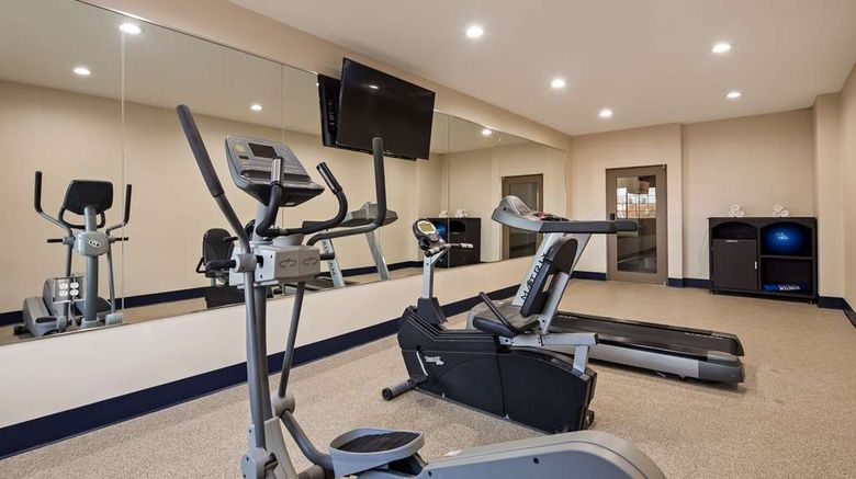 <b>Best Western Plus Tulsa Inn & Suites Health</b>. Images powered by <a href="https://iceportal.shijigroup.com/" title="IcePortal" target="_blank">IcePortal</a>.