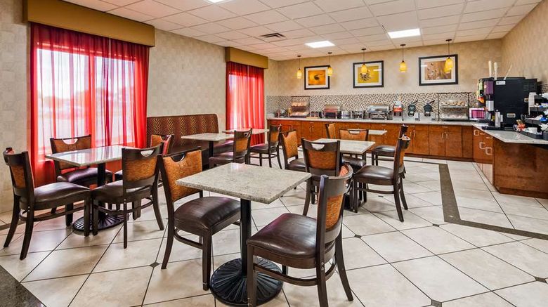 <b>Best Western Plus Memorial Inn & Suites Restaurant</b>. Images powered by <a href="https://iceportal.shijigroup.com/" title="IcePortal" target="_blank">IcePortal</a>.