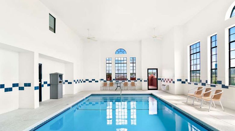 <b>Best Western Stateline Lodge Pool</b>. Images powered by <a href="https://iceportal.shijigroup.com/" title="IcePortal" target="_blank">IcePortal</a>.