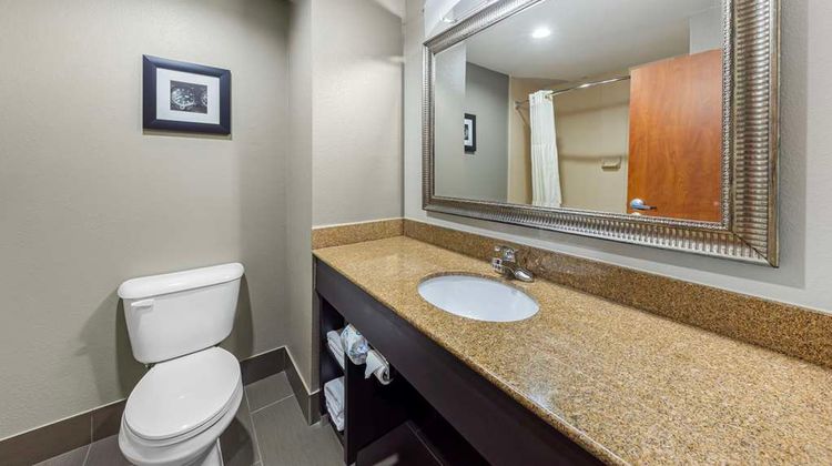 Best Western Plus Midwest City Inn Suite Suite